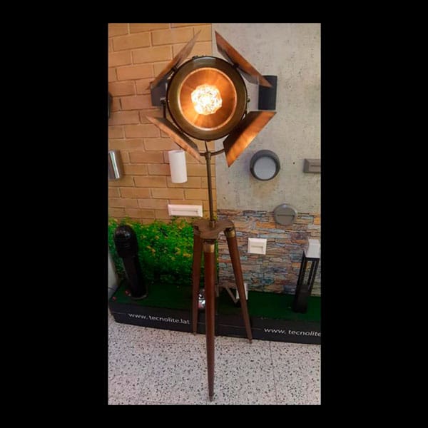 Lampara Tripode